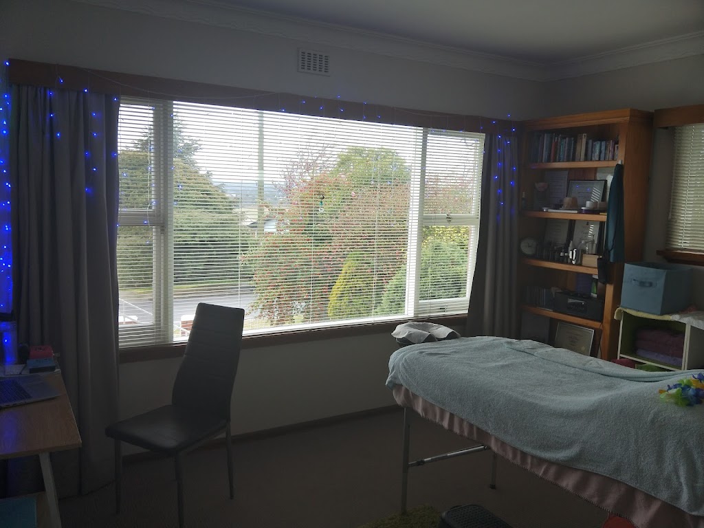 Light Hearted Massage | 7 Andrea Pl, Riverside TAS 7250, Australia | Phone: 0459 471 318