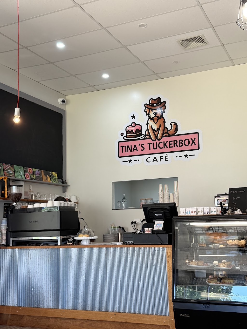 Tinas Tuckerbox | 656 Toowoomba Connection Rd, Withcott QLD 4352, Australia | Phone: 0439 689 152
