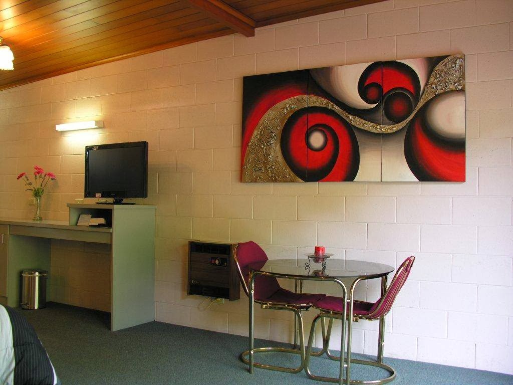 Grampians Motel | 394-404 Grampians Rd, Halls Gap VIC 3381, Australia | Phone: (03) 5356 4248