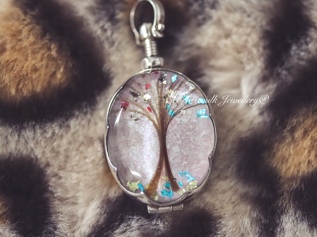 Breastmilk Jewellery | 16 Raglan St, Miners Rest VIC 3352, Australia | Phone: 0497 265 396
