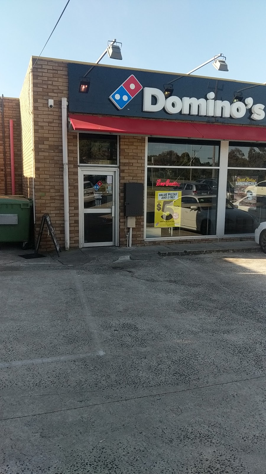 Dominos Pizza Frankston (VIC) | meal takeaway | Tenancy 2/136 Frankston - Flinders Rd, Frankston South VIC 3199, Australia | 0387639000 OR +61 3 8763 9000