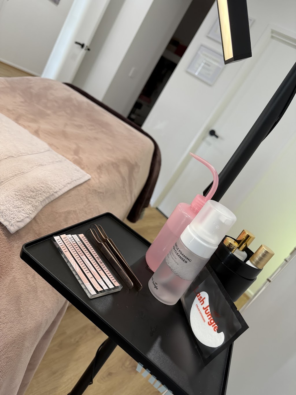 Lash Elegance | 45 Lively St, Ripley QLD 4306, Australia | Phone: 0458 547 514