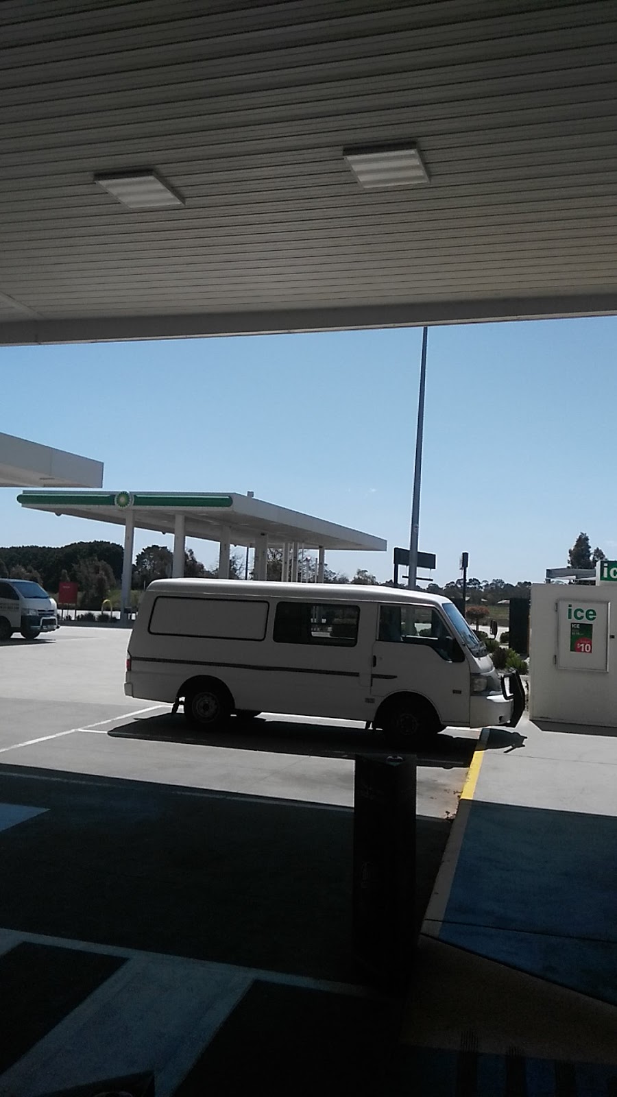 BP | gas station | 65 Princes Fwy, Officer VIC 3809, Australia | 0359432099 OR +61 3 5943 2099