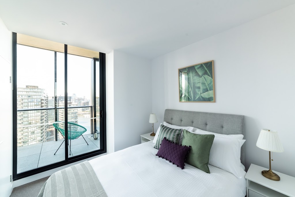 Melbourne Private Apartments - Collins Wharf Waterfront, Docklan | lodging | 915 Collins St, Docklands VIC 3008, Australia | 0401758287 OR +61 401 758 287