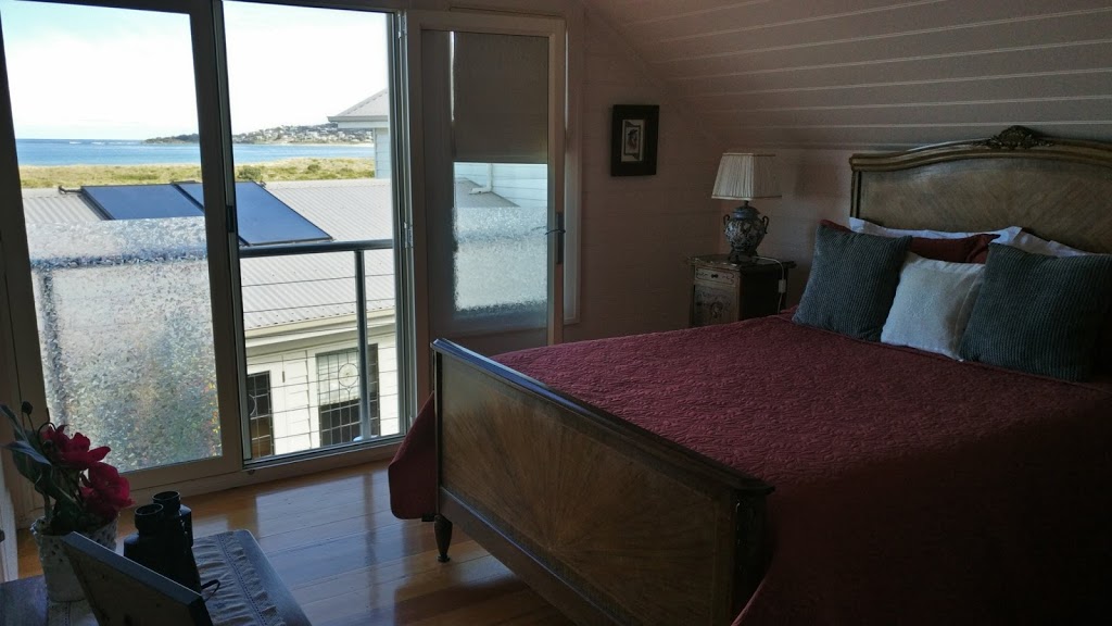 Apollo Bay Guest House | 4 Great Ocean Rd, Apollo Bay VIC 3233, Australia | Phone: 0403 378 520