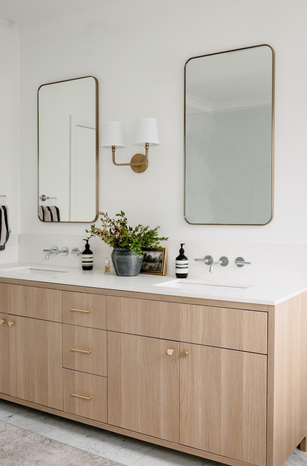 Cutting Edge Custom Cabinetry | 3 Idolwood Rdg, Bundanoon NSW 2578, Australia | Phone: 0488 603 123