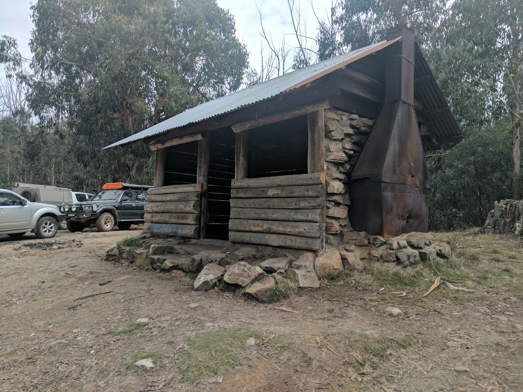 Lake Cobbler Hut | campground | Unnamed Rd,, Wabonga VIC 3678, Australia