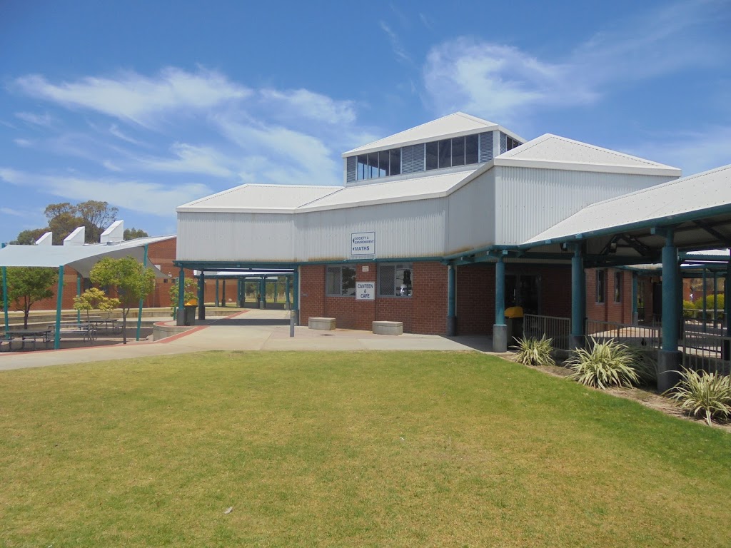 Belridge Secondary College | university | 17 Gwendoline Dr, Beldon WA 6027, Australia | 0894088000 OR +61 8 9408 8000