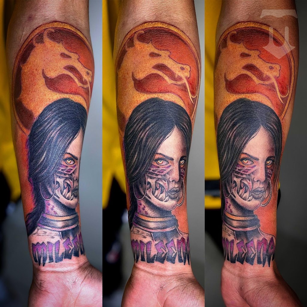 Momo Artist Tattoo |  | 435 High St, Northcote VIC 3070, Australia | 0405483362 OR +61 405 483 362