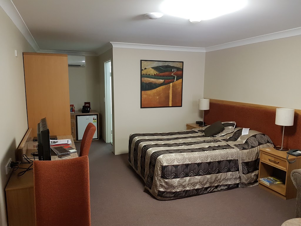 Winning Post Motor Inn | lodging | 101 Church St, Mudgee NSW 2850, Australia | 0263723333 OR +61 2 6372 3333