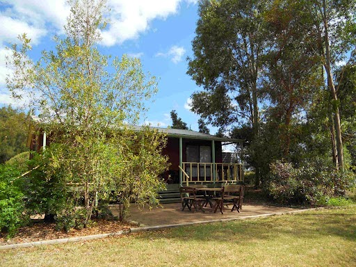 Twin Trees Country Cottages | lodging | 111 Halls Rd, Pokolbin NSW 2320, Australia | 0249987311 OR +61 2 4998 7311