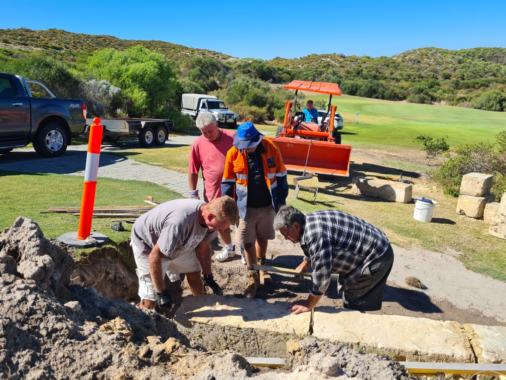 Ledge Point Golf Club |  | 43 Turner St, Ledge Point WA 6043, Australia | 0408944824 OR +61 408 944 824