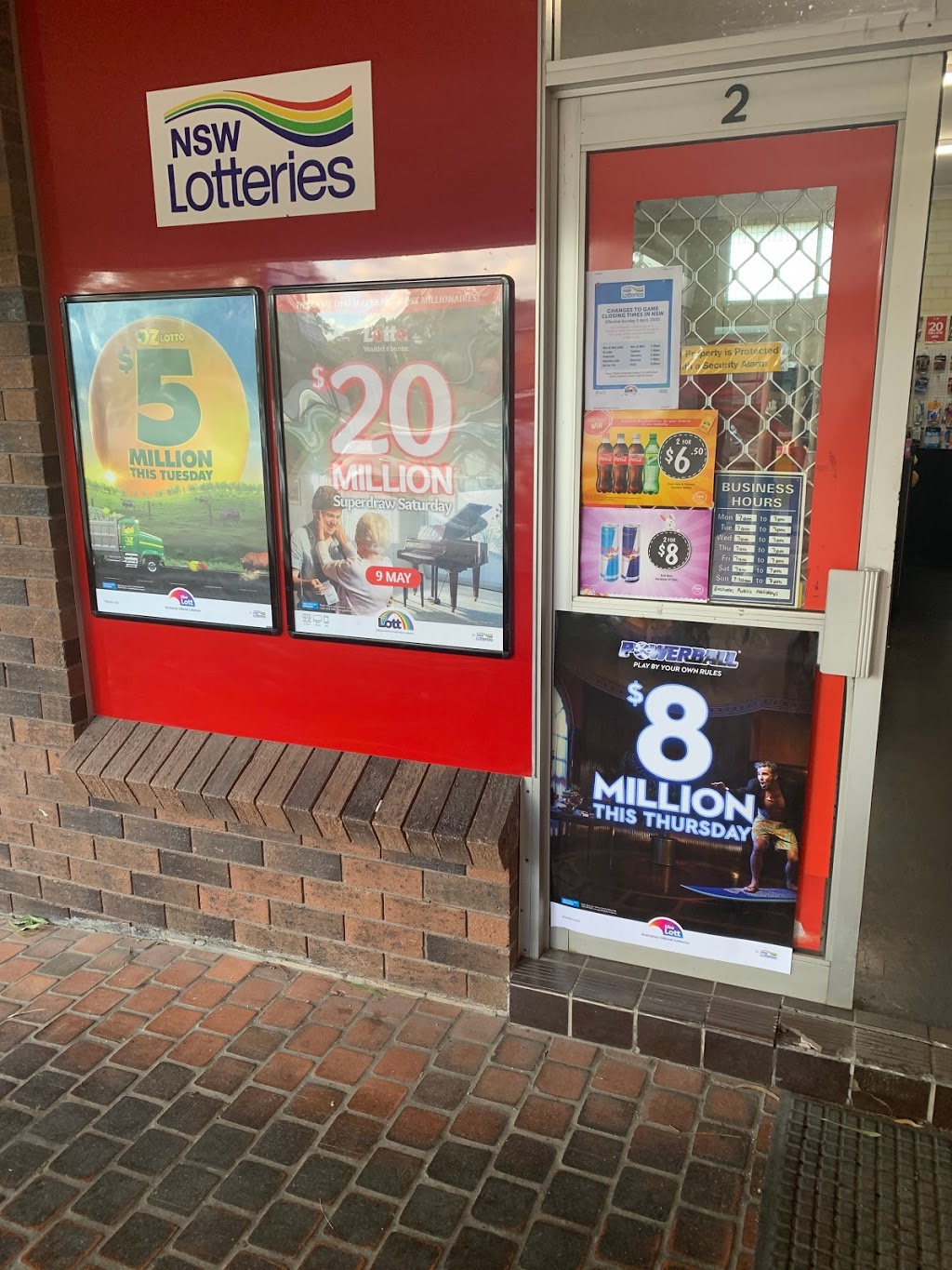 Metford MiniMart | convenience store | Shop 2, Chelmsford Drive Village, Shopping Centre, Cnr Tennyson St, Metford NSW 2323, Australia | 0249335131 OR +61 2 4933 5131