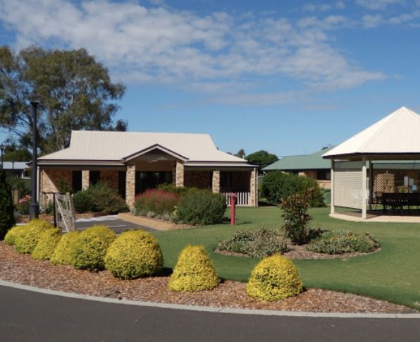 The Grange Country Villas |  | 17 Short St, Pittsworth QLD 4356, Australia | 0746933734 OR +61 7 4693 3734