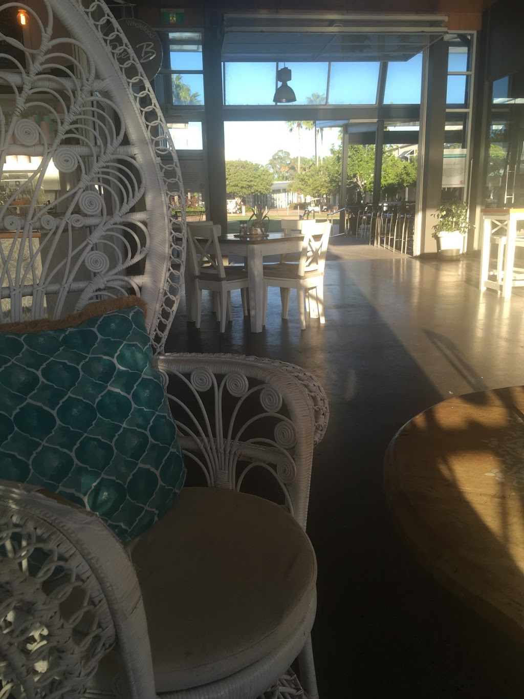 Pier B Wholefood Cafe | cafe | 7e Masthead Way, Hope Island QLD 4212, Australia | 0437369245 OR +61 437 369 245