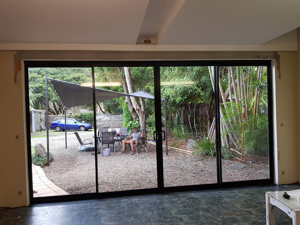 Nambour Glass | 16 Brookes St, Nambour QLD 4560, Australia | Phone: 0412 397 656