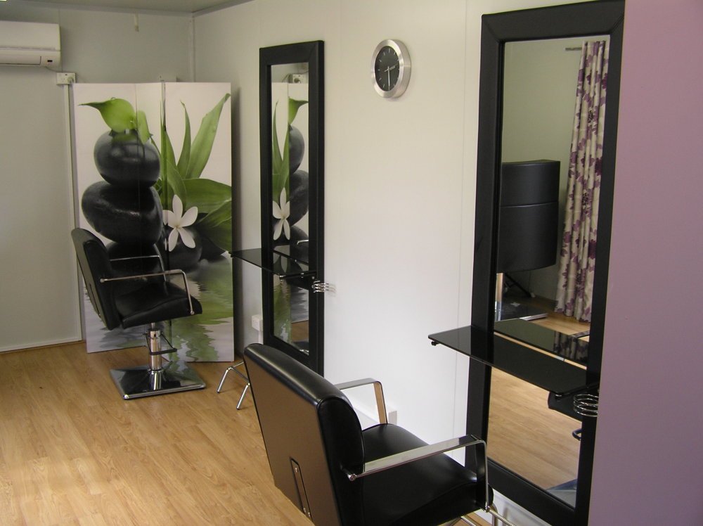 Eminay Hair Studio (Coffs Harbour Mobile Hair Salon) | hair care | 6 Kane Cres, Coffs Harbour NSW 2450, Australia | 0439373222 OR +61 439 373 222