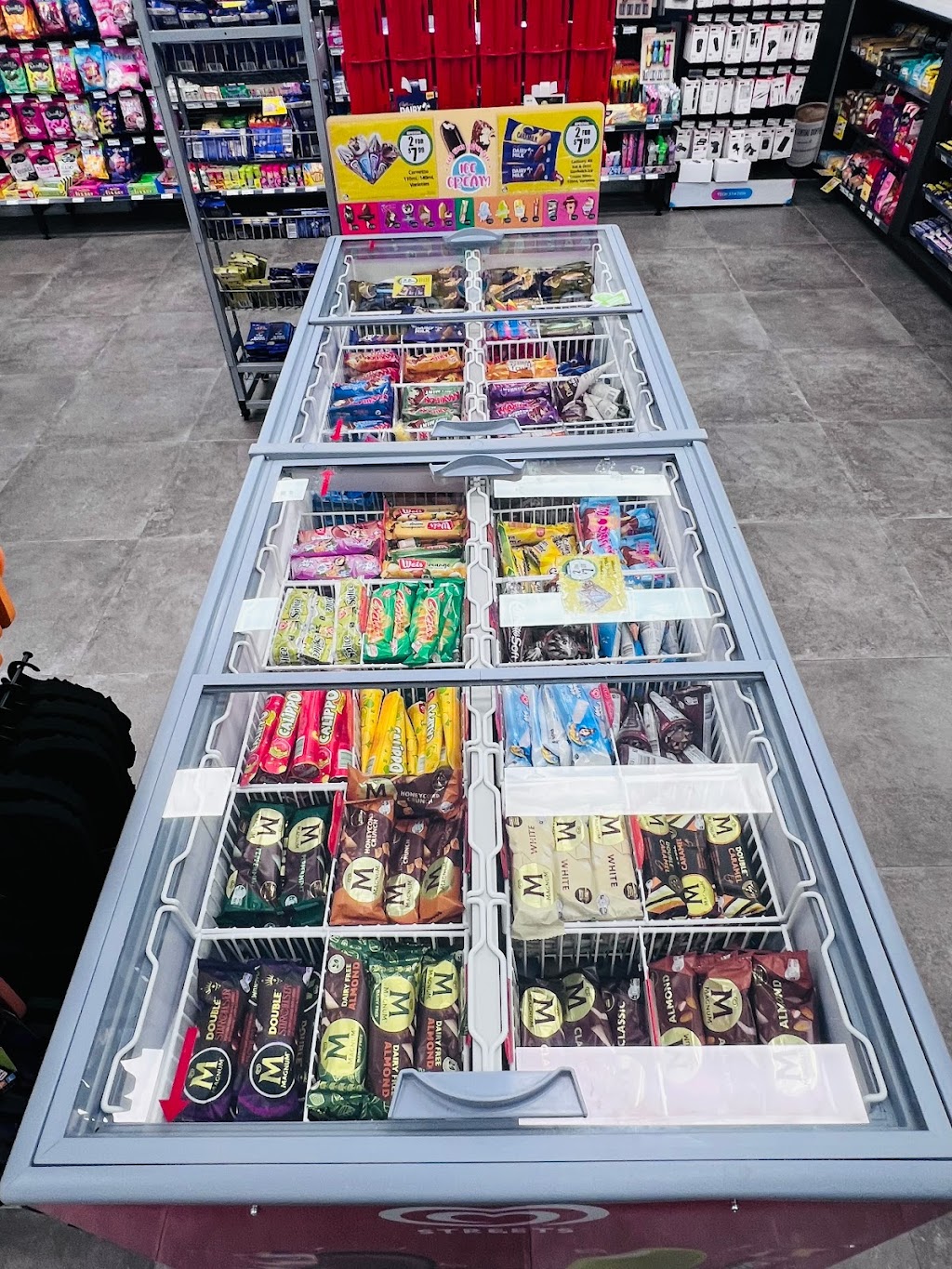 Ultra Tuross Head | 36 Evans Rd, Tuross Head NSW 2537, Australia | Phone: (02) 4473 8574