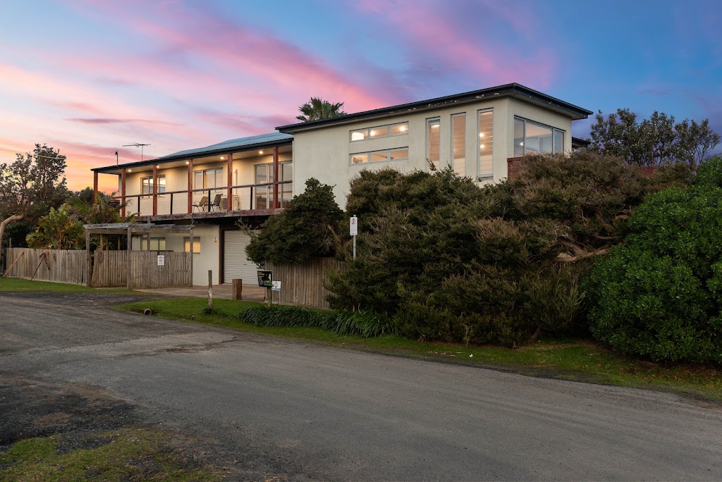 Smiths Beach House | 241 Smiths Beach Rd, Smiths Beach VIC 3922, Australia | Phone: 0435 556 955