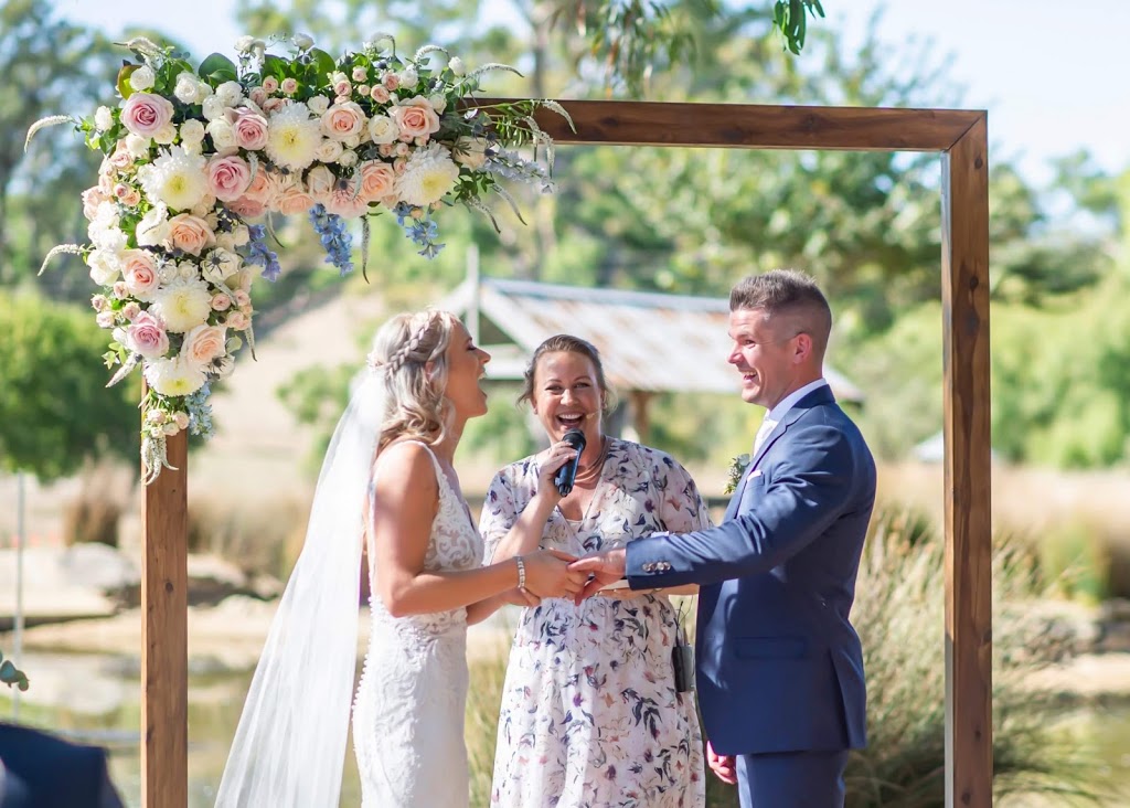 Marriage Celebrant, Amanda Schenk | 4 Liberty Ave, North Haven SA 5018, Australia | Phone: 0403 237 083