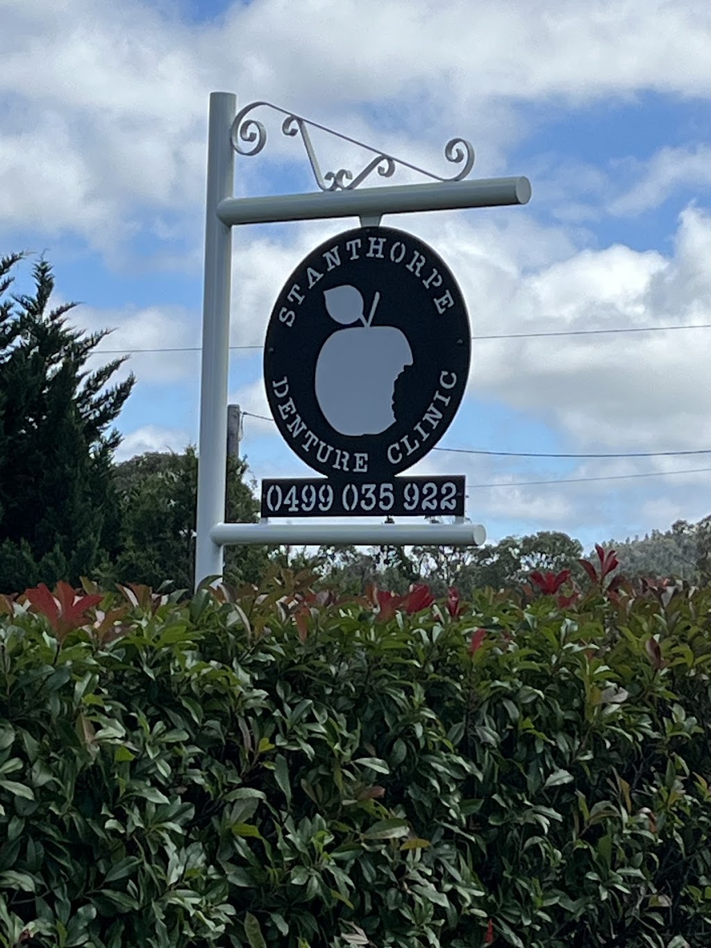 Stanthorpe Denture Clinic | 18 Pioneers Parade, Stanthorpe QLD 4380, Australia | Phone: 0499 035 922