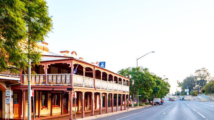 Eatons Hotel | 188 Bridge St, Muswellbrook NSW 2333, Australia | Phone: (02) 6543 2403
