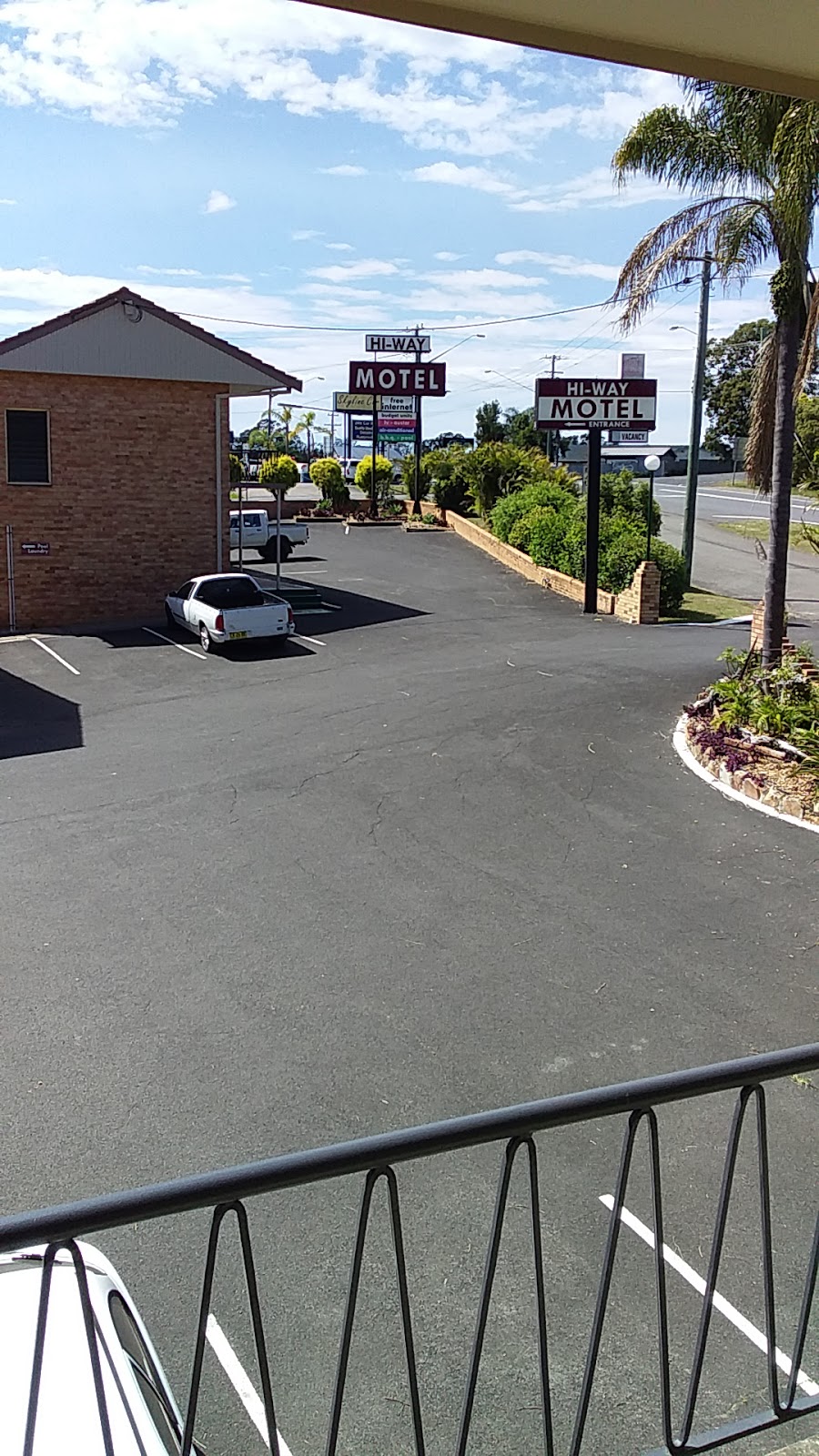 Hi-Way Motel Grafton | lodging | 25 Schwinghammer St, South Grafton NSW 2460, Australia | 0266421588 OR +61 2 6642 1588