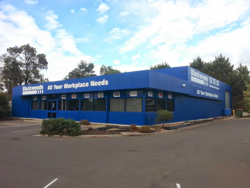 Blackwoods Bendigo | 27 Deborah St, Bendigo VIC 3550, Australia | Phone: (03) 5432 4400