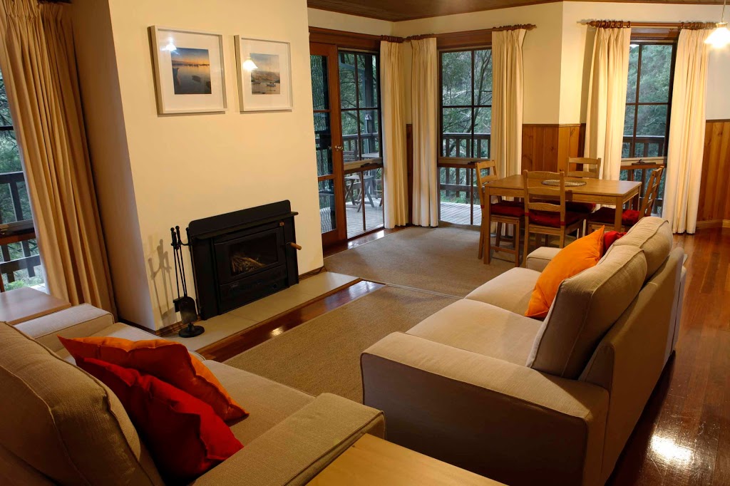 Tall Trees Retreat | 1090 Barham River Rd, Apollo Bay VIC 3233, Australia | Phone: (03) 5237 7760