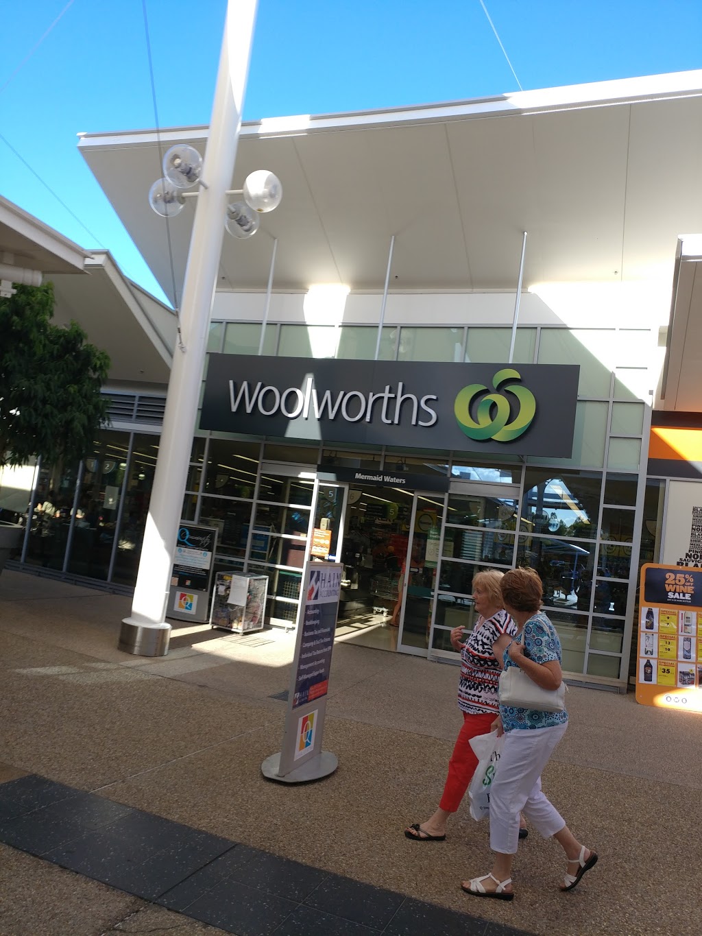 Woolworths Mermaid Waters | supermarket | Gold Coast Super Centre, Bermuda Street &, Markeri St, Mermaid Waters QLD 4218, Australia | 0755583213 OR +61 7 5558 3213