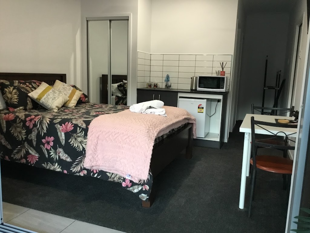Giulia Guest Rooms | Flying Fox Rd, Beechmont QLD 4275, Australia | Phone: 0422 479 865