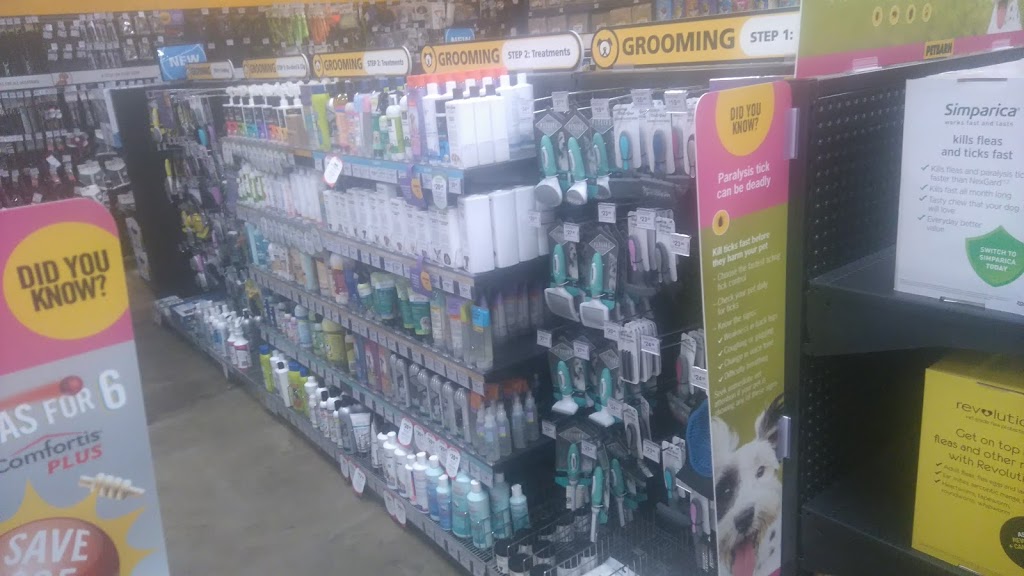 Petbarn Lawnton | pet store | 640 Gympie Rd, Lawnton QLD 4501, Australia | 0732057655 OR +61 7 3205 7655