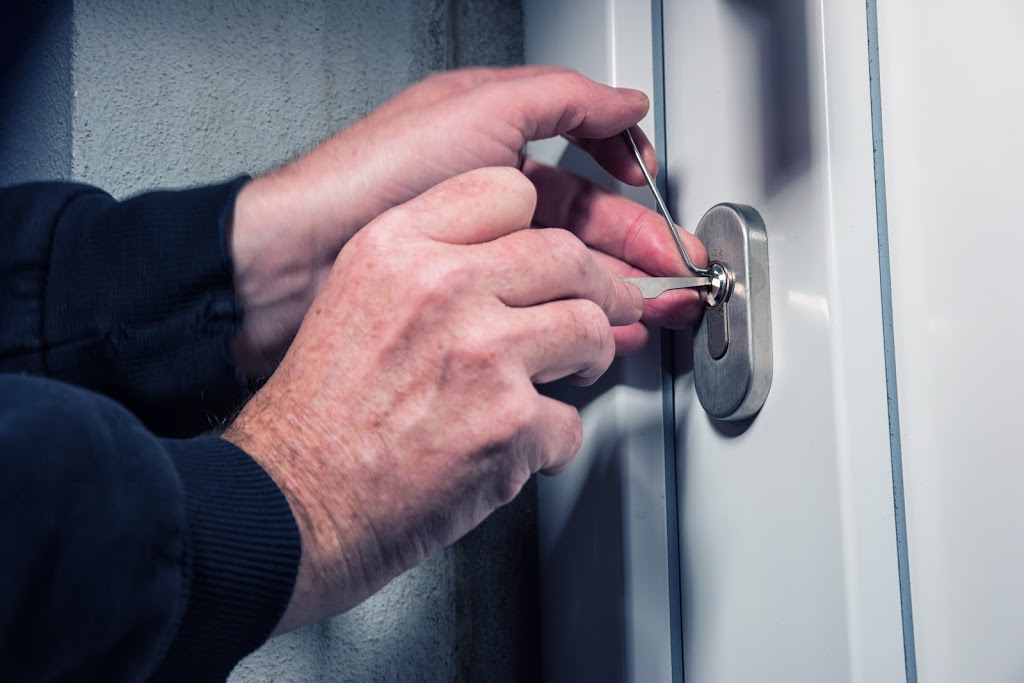 United Locksmiths North Shore ????️???? | Locksmith Middle Cove, Castle Cove & Castlecrag, Middle Cove NSW 2068, Australia | Phone: (02) 8790 7264