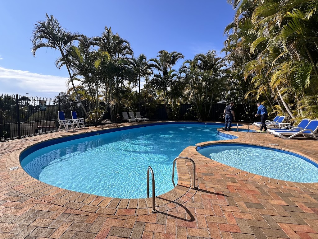 Shores Beach & Lakeside Villas | 2 Lakeside Cres, Elizabeth Beach NSW 2428, Australia | Phone: (02) 6591 0111