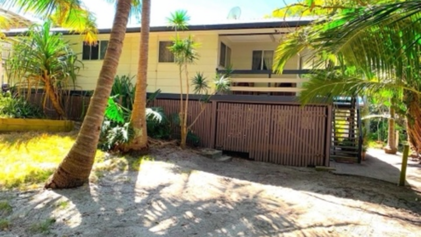 Happy Days Beach House, Fraser Island | Lot 2 Anderson St, Eurong QLD 4581, Australia | Phone: 0468 913 389