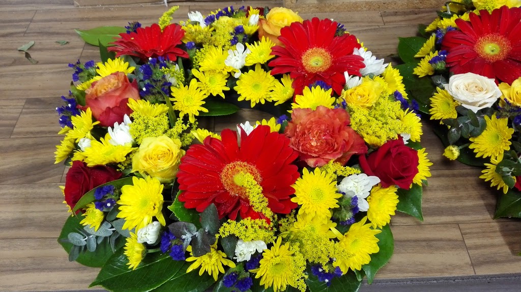 Poppies Florist and Giftware | 33 High St, Bannockburn VIC 3331, Australia | Phone: 0409 973 873