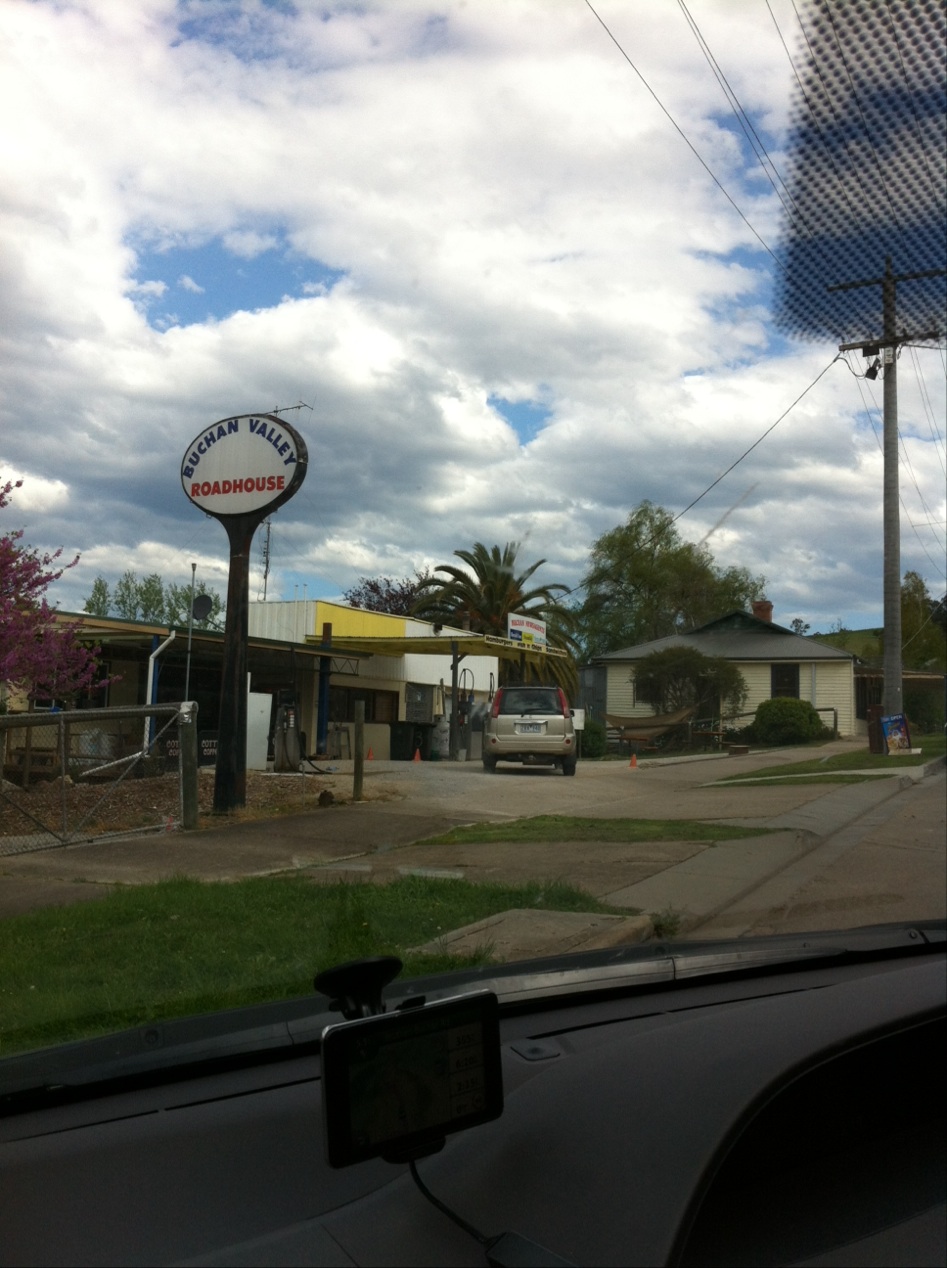 Buchan Valley Roadhouse | gas station | 52 Main Rd, Buchan VIC 3885, Australia | 0351559484 OR +61 3 5155 9484