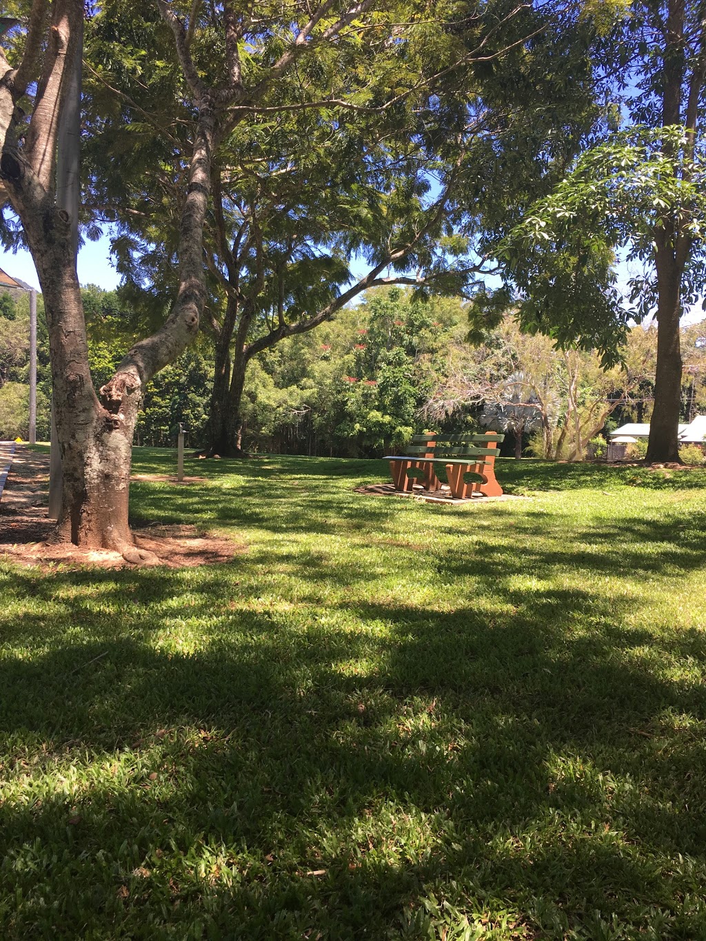 Milky Pine Park | park | Bellbird St, Bayview Heights QLD 4868, Australia | 0740443044 OR +61 7 4044 3044