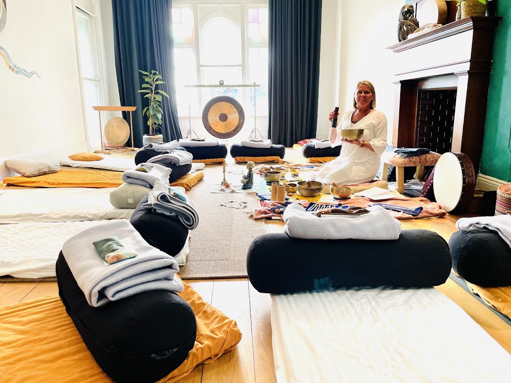 Ann Steyn Sound Healing | Albion St, Waverley NSW 2031, Australia | Phone: 0408 648 096