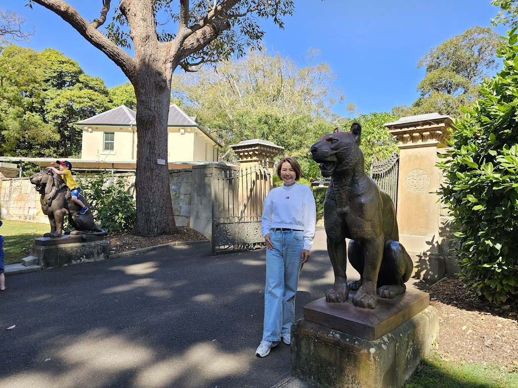 Lion Gate Lodge | Mrs Macquaries Rd, Sydney NSW 2000, Australia | Phone: (02) 9231 8111