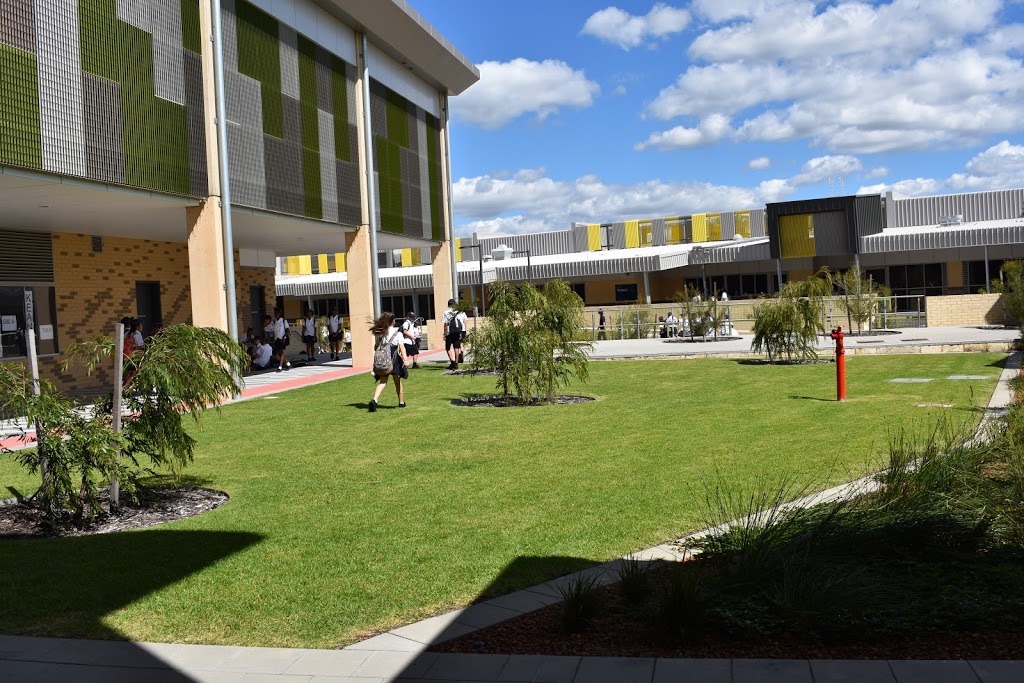 Harrisdale Senior High School | school | 1 Laverton Crescent, Harrisdale WA 6112, Australia | 0893978000 OR +61 8 9397 8000