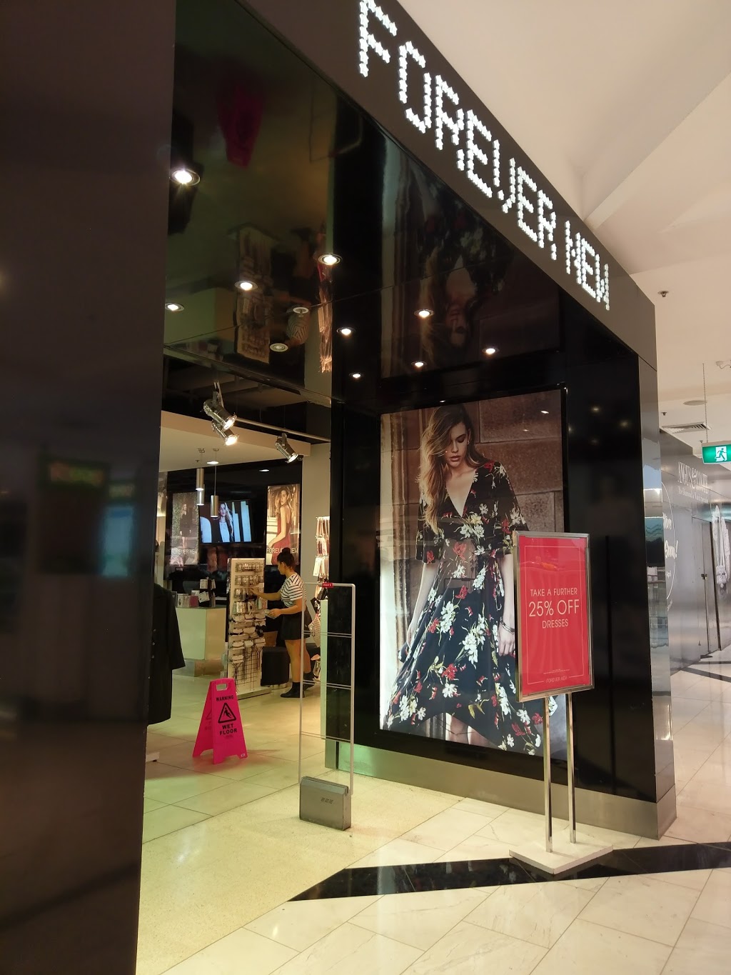 Forever New | clothing store | Shop 416/7/1 Anderson St, Chatswood NSW 2067, Australia | 0294139544 OR +61 2 9413 9544