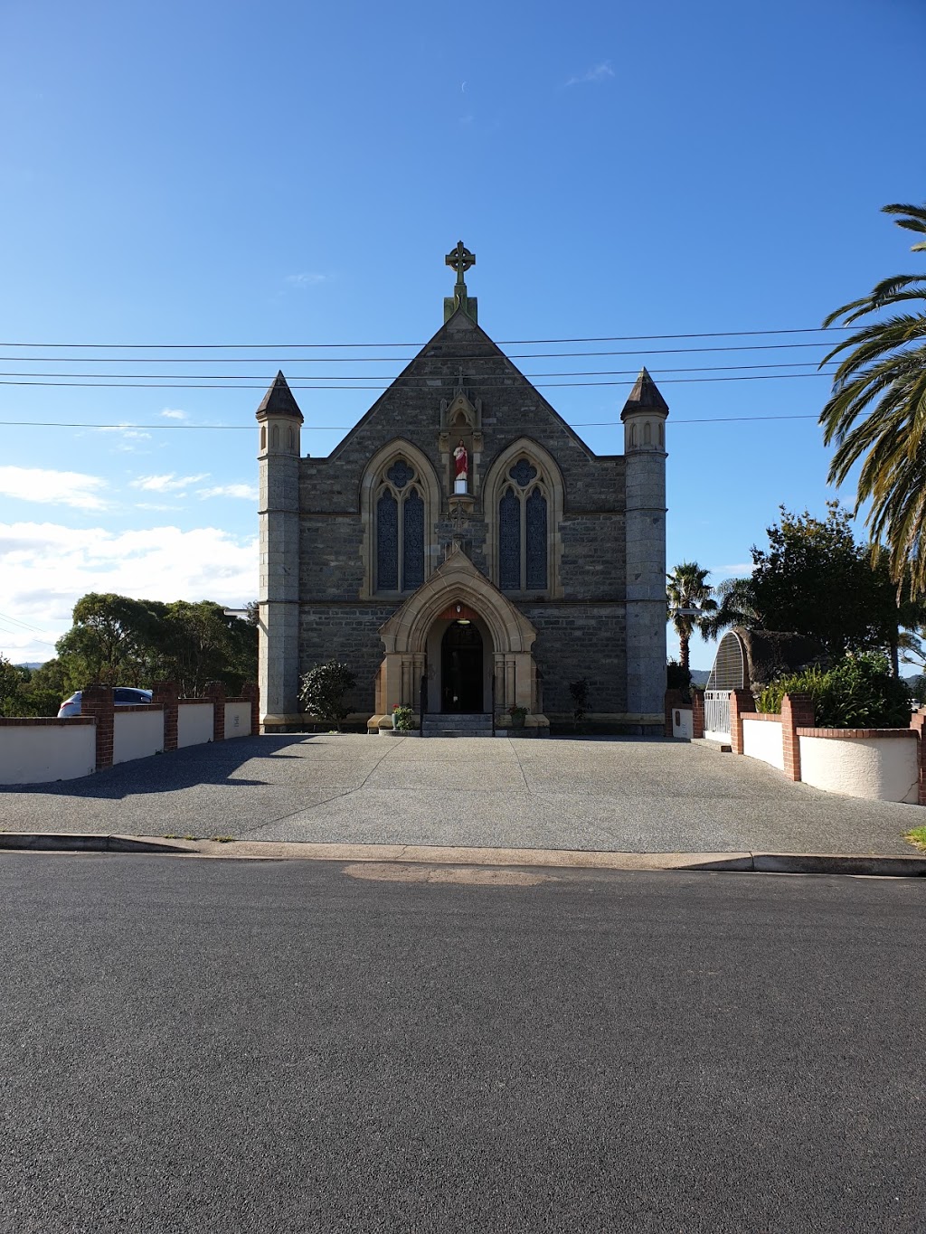 Sacred Heart Parish | church | 32 Queens St, Moruya NSW 2537, Australia | 0244742024 OR +61 2 4474 2024