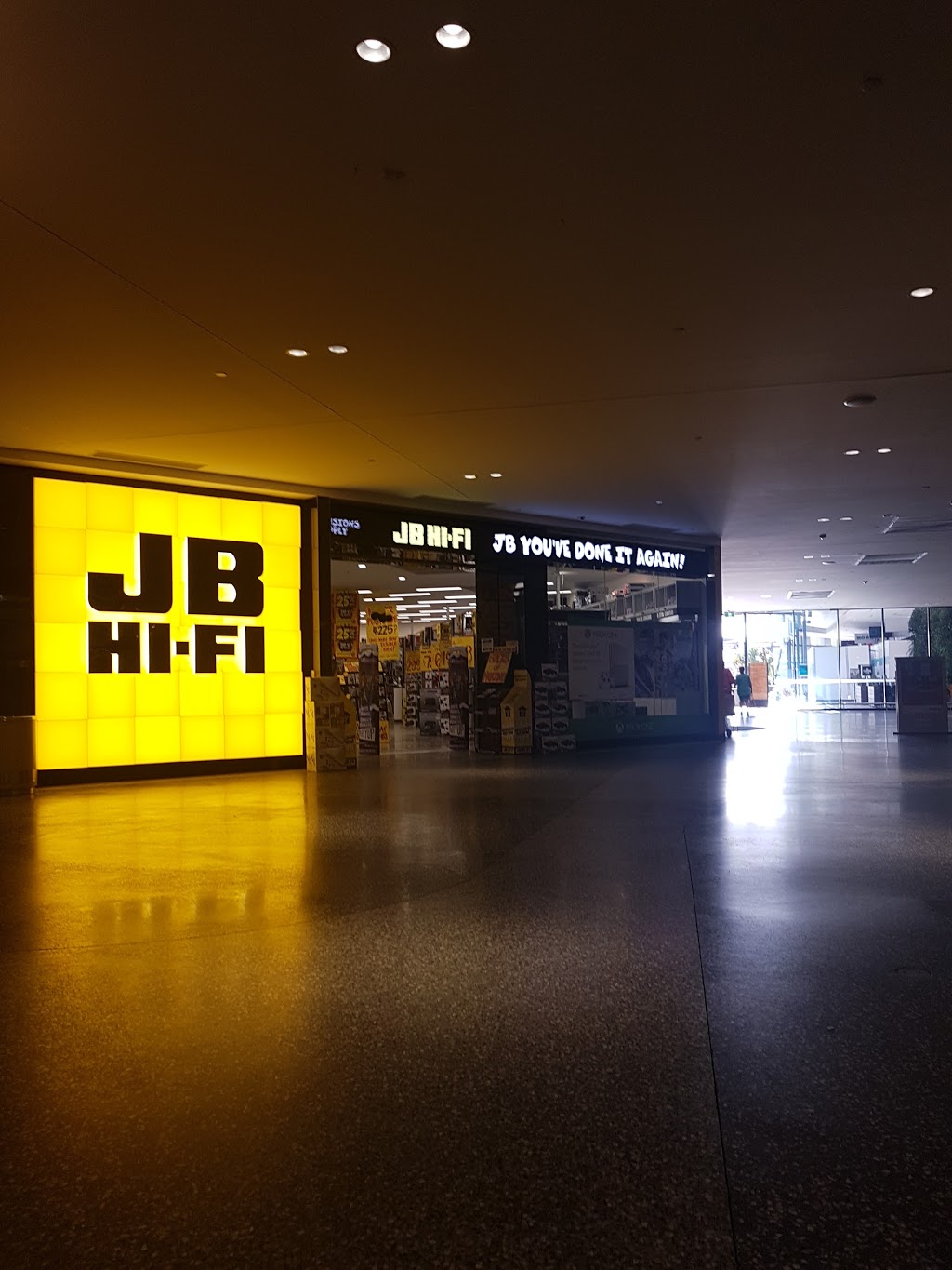 JB Hi-Fi Tweed City | electronics store | Store 505/54 Minjungbal Dr, Tweed Heads South NSW 2486, Australia | 0755084300 OR +61 7 5508 4300