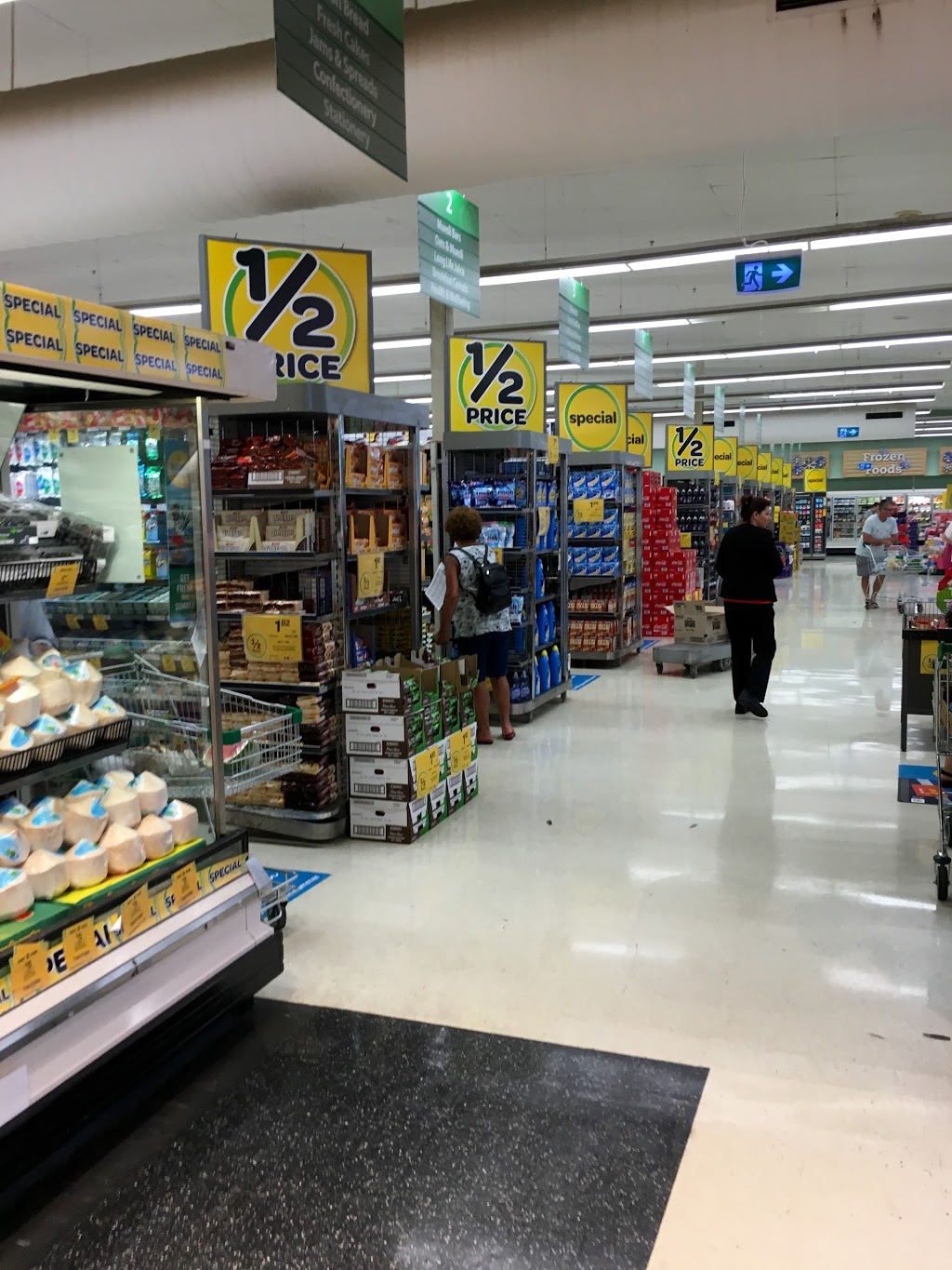 Woolworths Sunnybank | supermarket | Sunny Park Shopping Centre, McCullough St &, Mains Rd, Sunnybank QLD 4109, Australia | 0730123368 OR +61 7 3012 3368