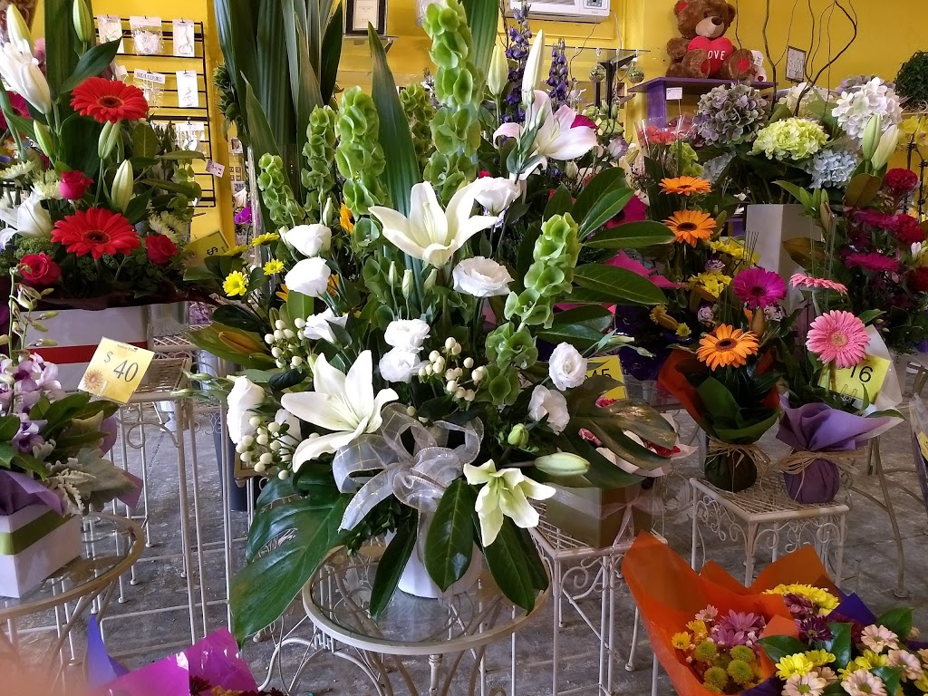 Sunbury Florist | florist | 11 Brook St, Sunbury VIC 3429, Australia | 0397442888 OR +61 3 9744 2888