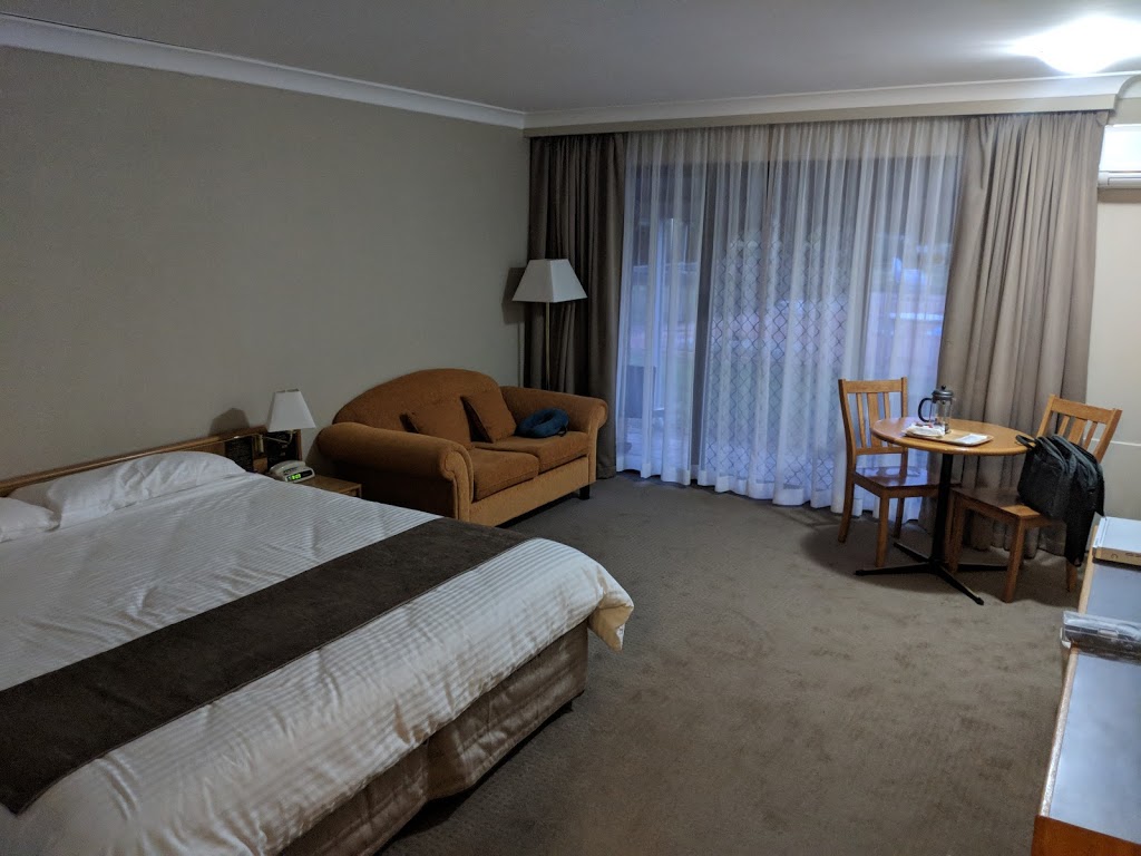 Club Inn Resort | Tallimba Rd, West Wyalong NSW 2671, Australia | Phone: (02) 6972 2000