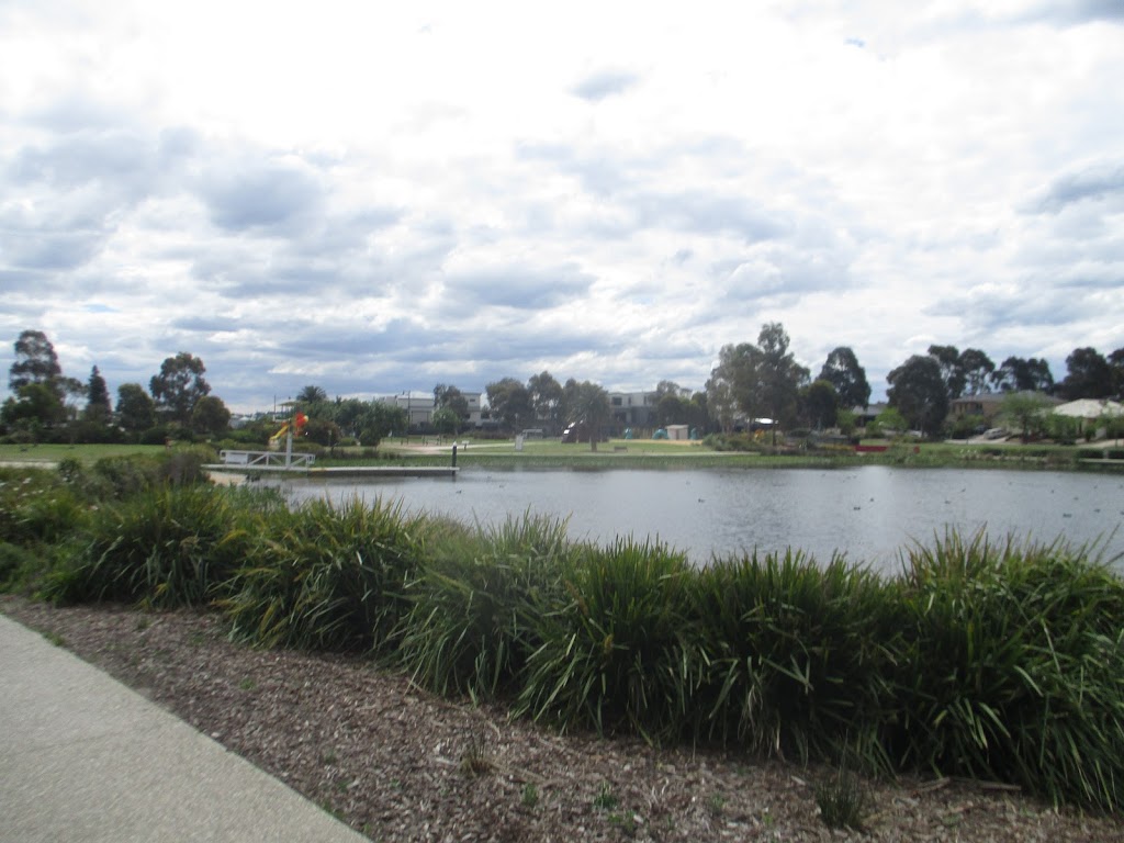 Lakeside Park | Lakeside Blvd, Pakenham VIC 3810, Australia