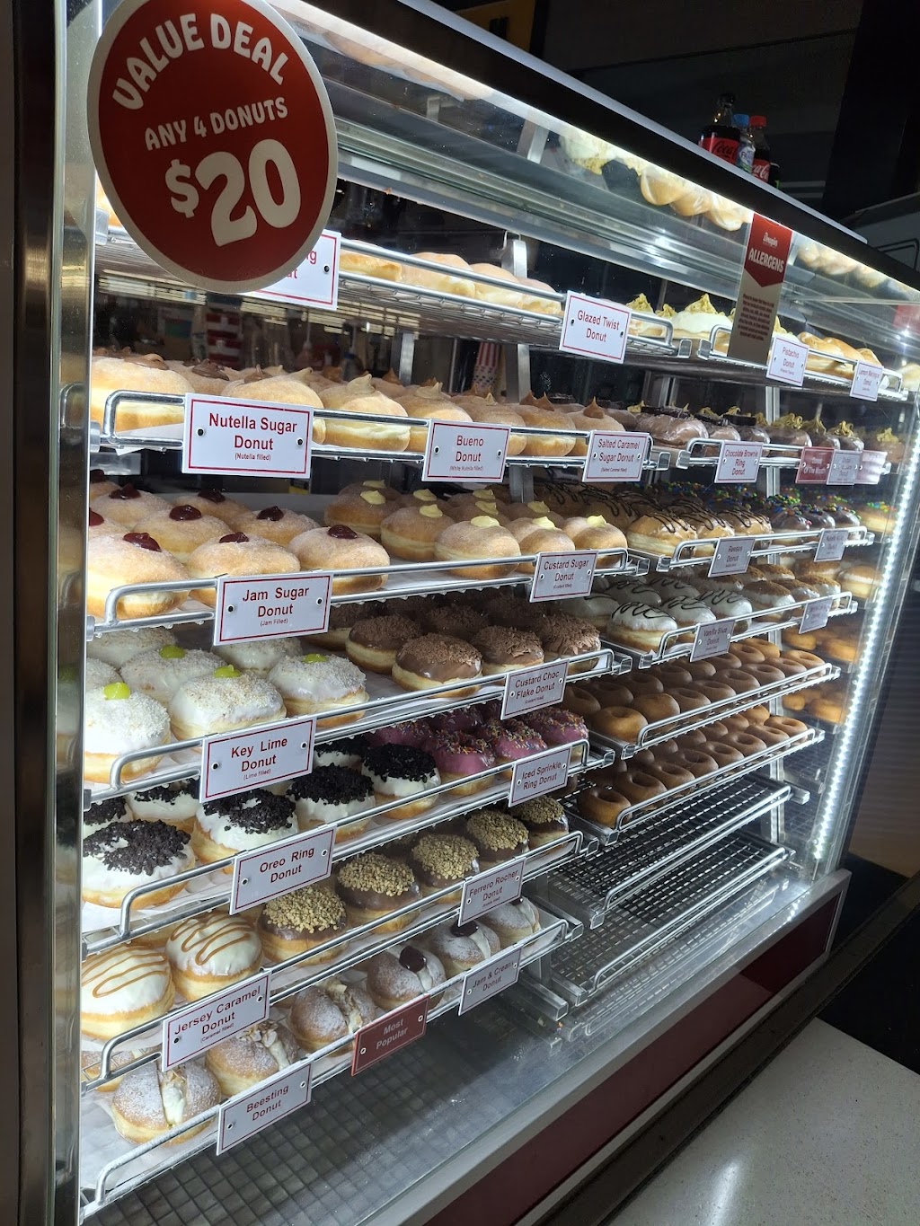 Dougies Donuts Pimpama | Shopping Centre, Kiosk 3/102 Pimpama Jacobs Well Rd, Pimpama QLD 4209, Australia | Phone: 0422 388 948