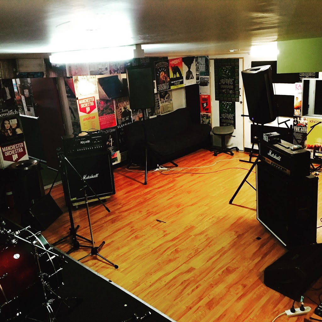 Red Star Music | electronics store | 2/156 Abbotsford Rd, Bowen Hills QLD 4006, Australia | 0731865696 OR +61 7 3186 5696